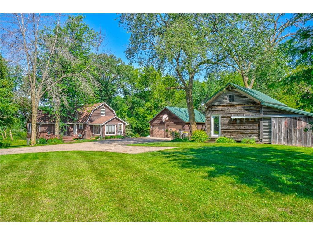 Photo of 512 County Road T, Hammond, WI 54015 (MLS # 7010723)