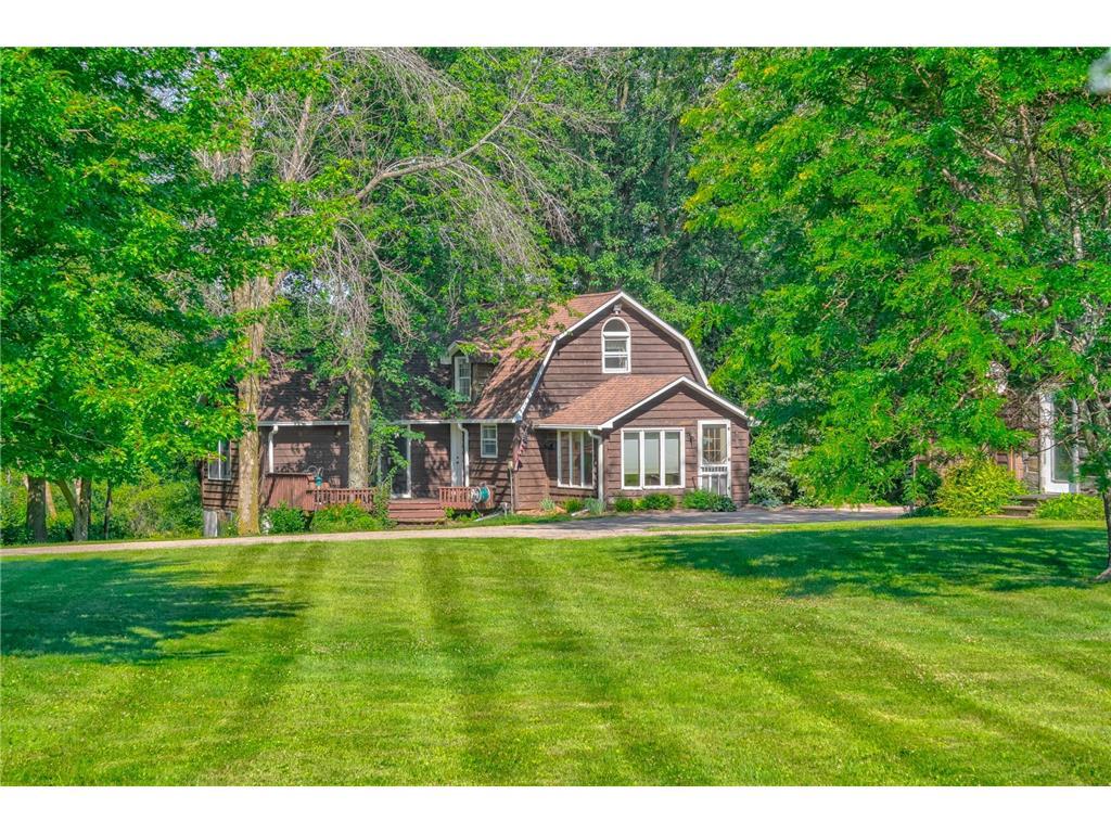 Photo of 512 County Road T, Hammond, WI 54015 (MLS # 7010723)