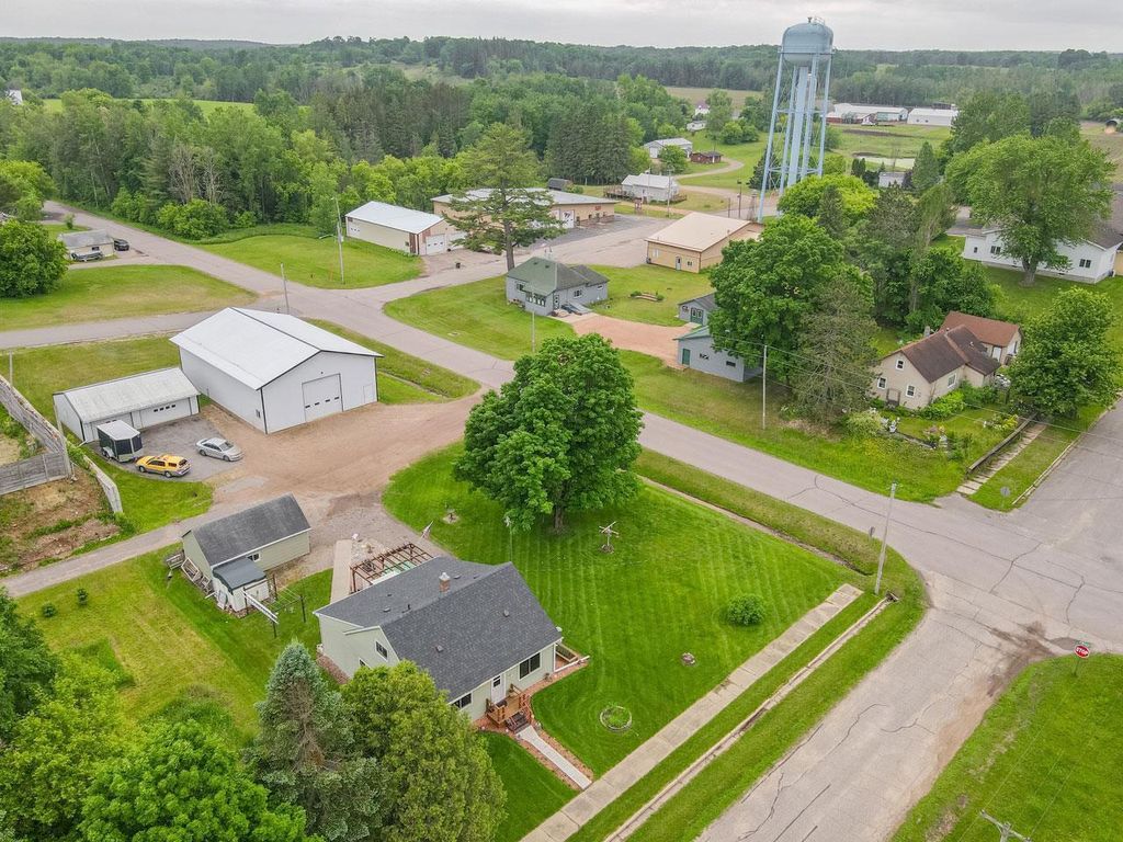 Photo of 406 Flint AVENUE, Mattoon, WI 54450 (MLS # 22601145)