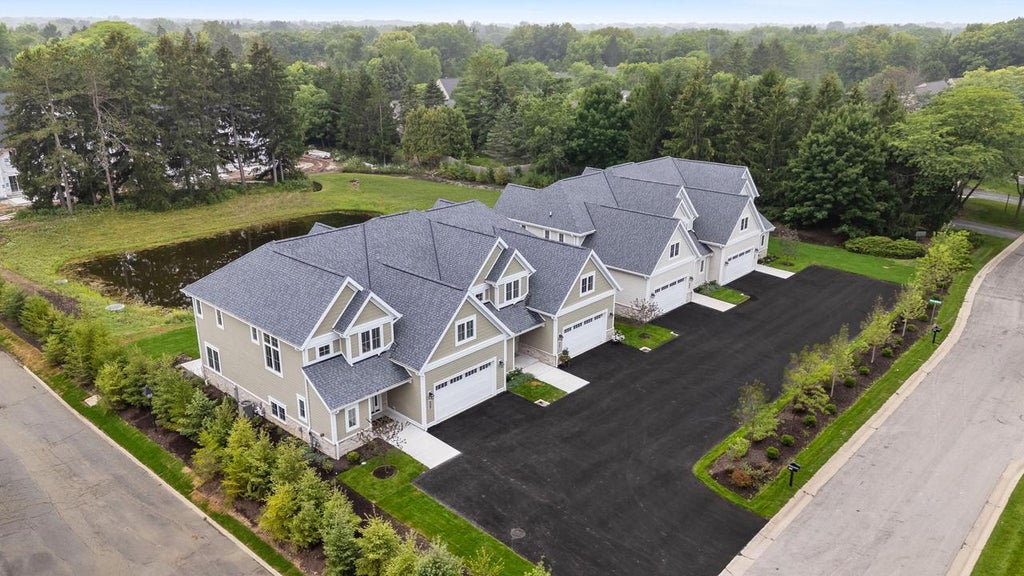 Photo of 1407 W Eastbrook DRIVE, Mequon, WI 53092 (MLS # 1975280)