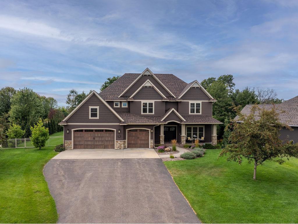 Photo of 4766 S Oakwood Hills PARKWAY, Eau Claire, WI 54701 (MLS # 7135060)