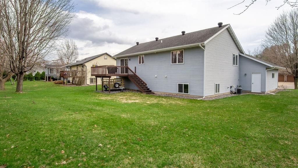 Photo of 512 Windsor Forest DRIVE, Altoona, WI 54720 (MLS # 1599935)