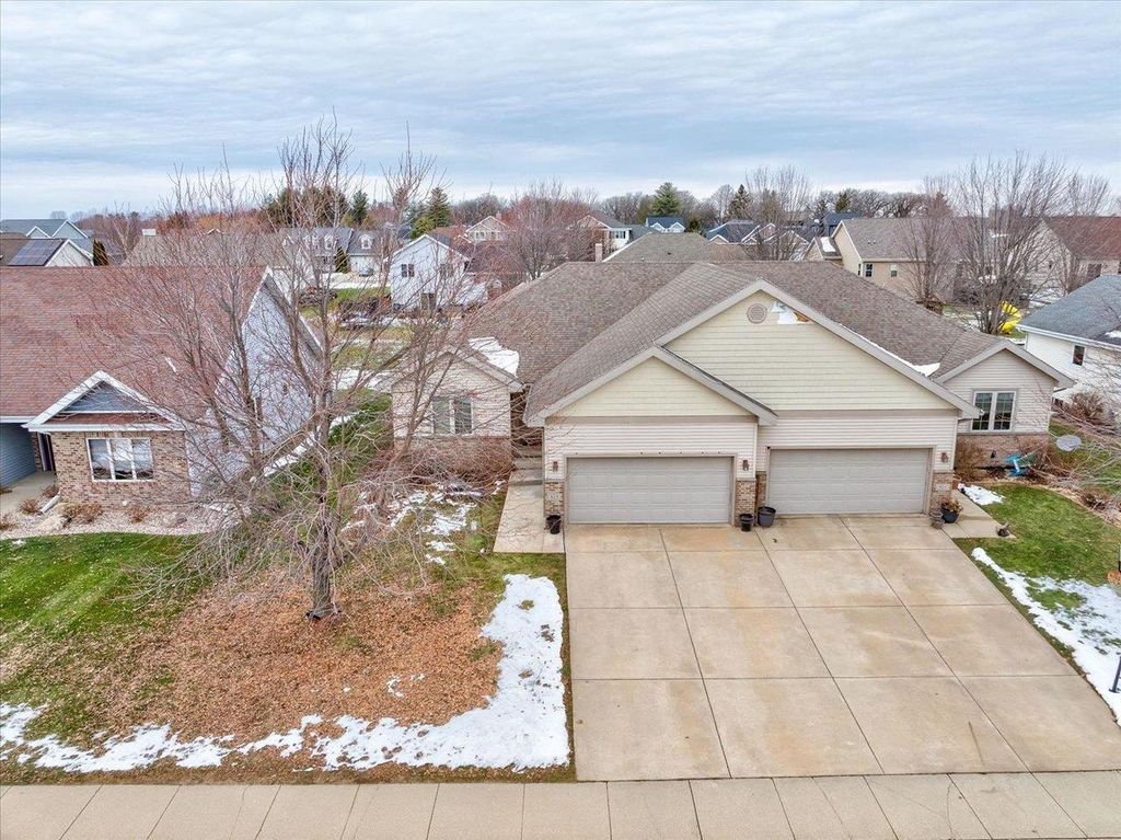 Photo of 829 Oregon Parks AVENUE, Oregon, WI 53575 (MLS # 2013660)