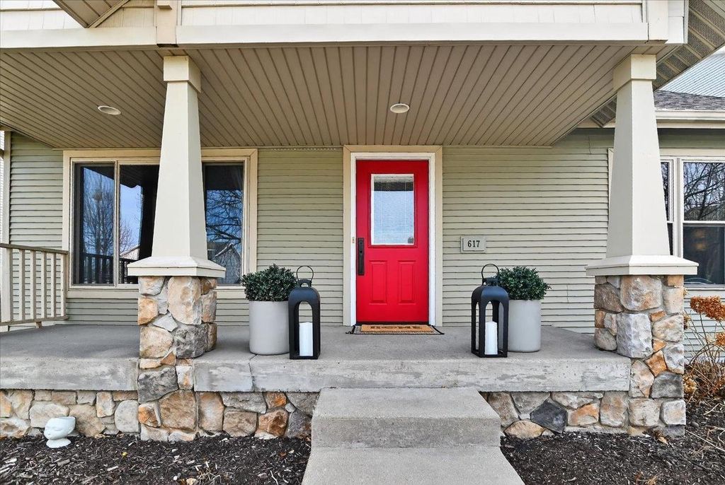 Photo of 617 Orion TRAIL, Madison, WI 53718 (MLS # 2017441)