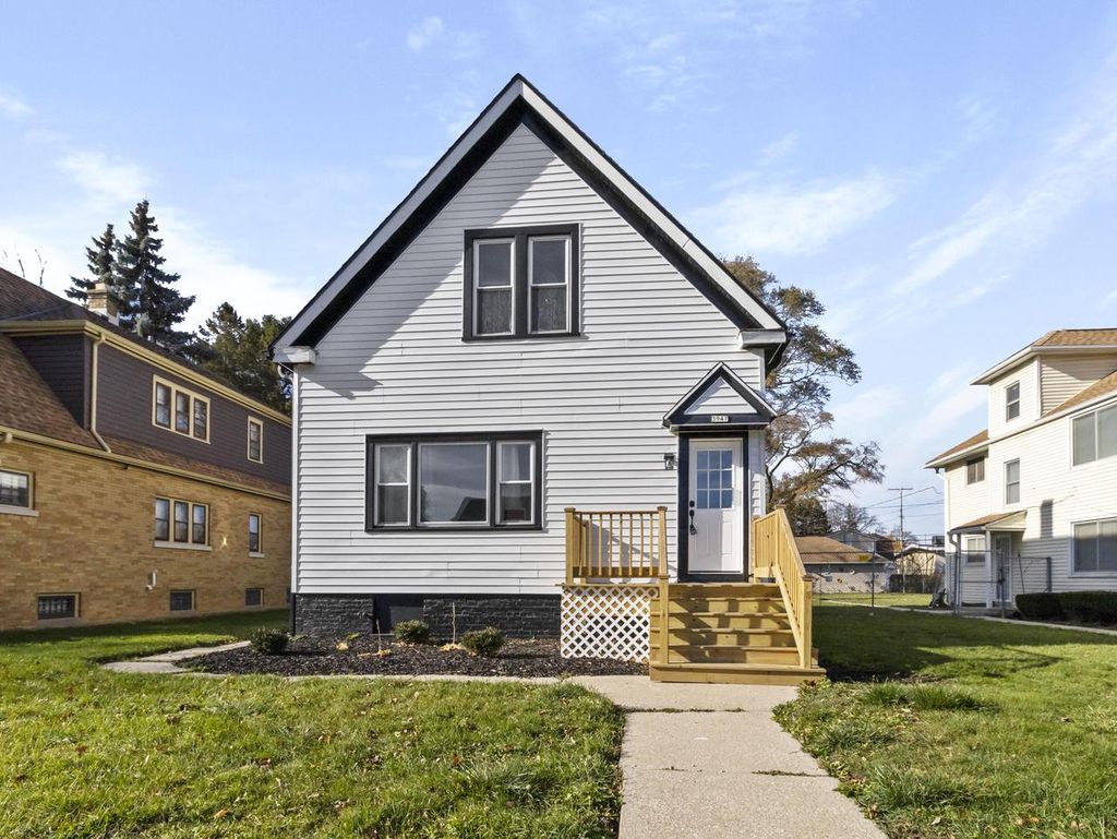 Photo of 3947 N 42nd STREET, Milwaukee, WI 53216 (MLS # 1944117)