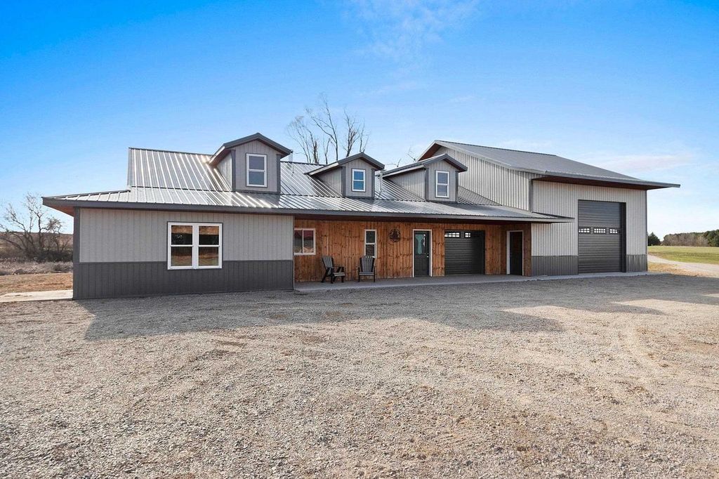 Photo of 5780 County Road V, Gillett, WI 54124 (MLS # 50324104)