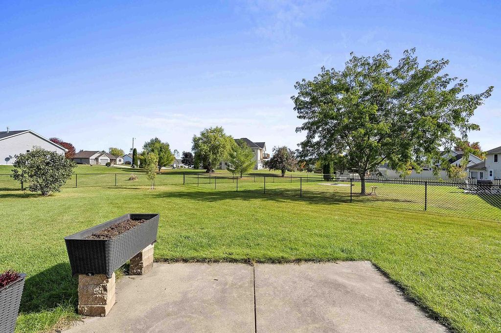 Photo of 708 Lowell ROAD, Luxemburg, WI 54217 (MLS # 50316972)