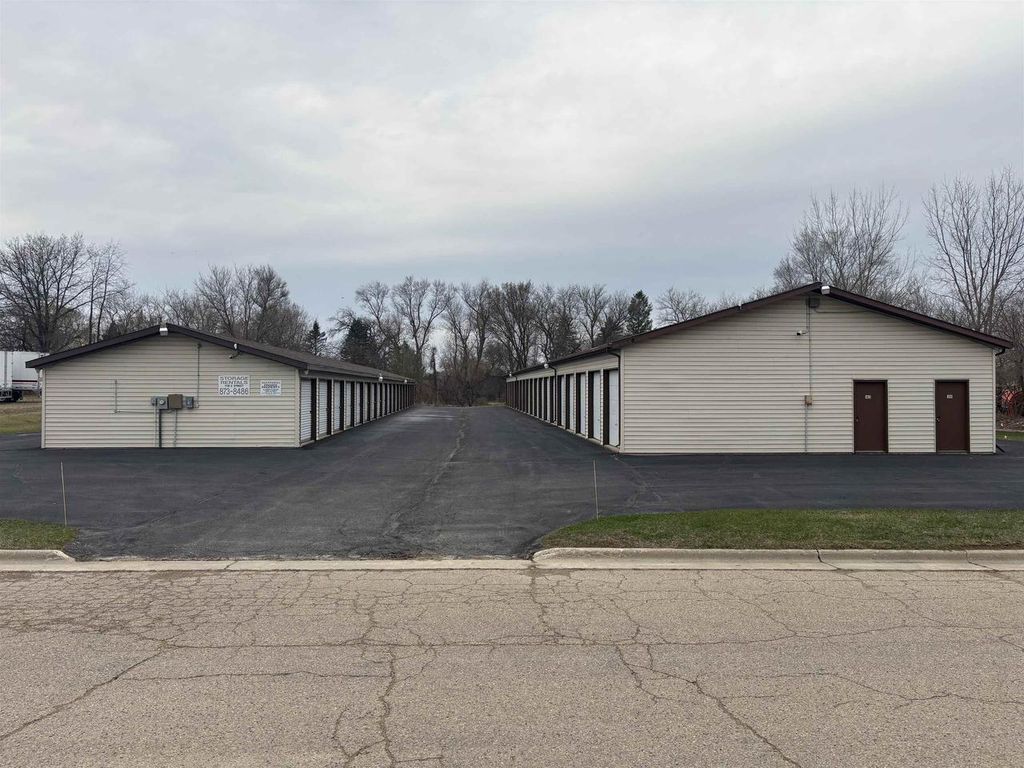 Photo of 1118 East STREET, Stoughton, WI 53589 (MLS # 2019599)