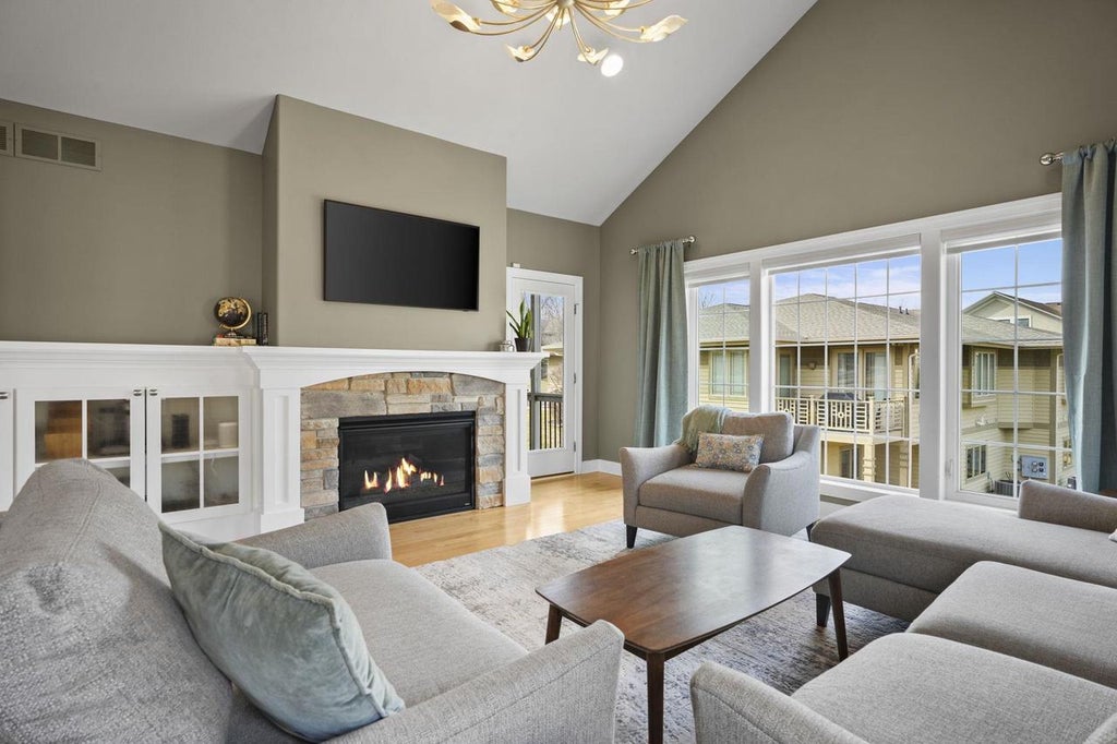 Photo of 13 Arboredge WAY, Fitchburg, WI 53711 (MLS # 2030104)