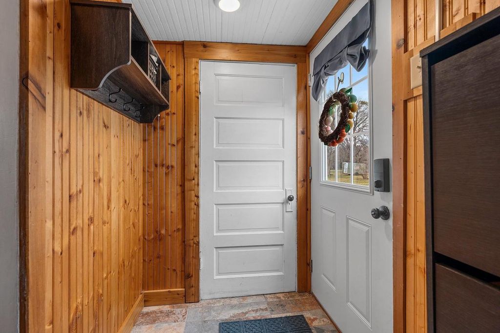 Photo of N9003 Lakeshore DRIVE, Van Dyne, WI 54979 (MLS # 50323426)