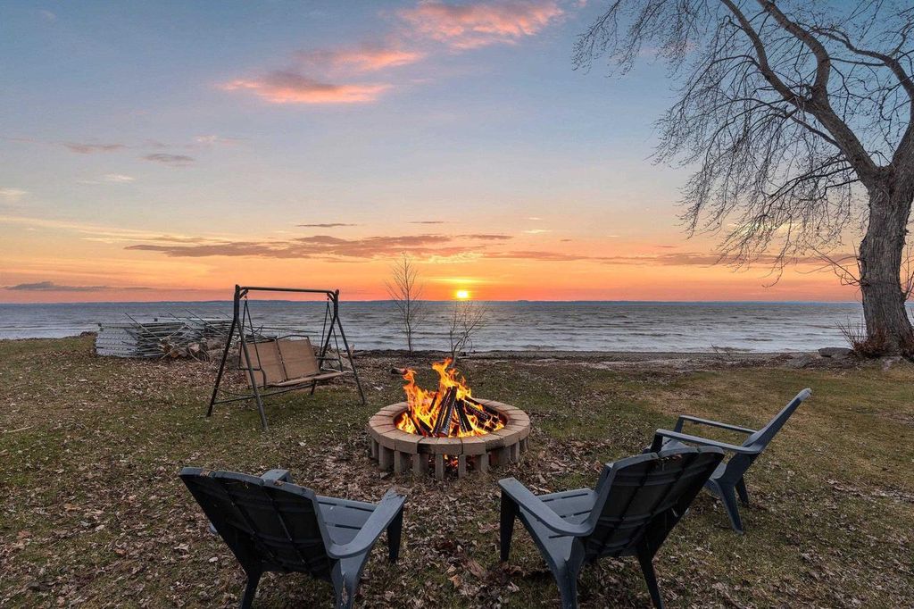 Photo of N9003 Lakeshore DRIVE, Van Dyne, WI 54979 (MLS # 50323426)