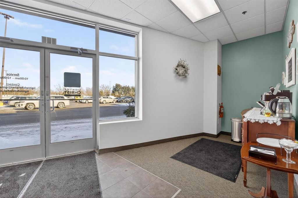 Photo of 1000 Riverview EXPRESSWAY #Unit 180, Wisconsin Rapids, WI 54494 (MLS # 22600241)