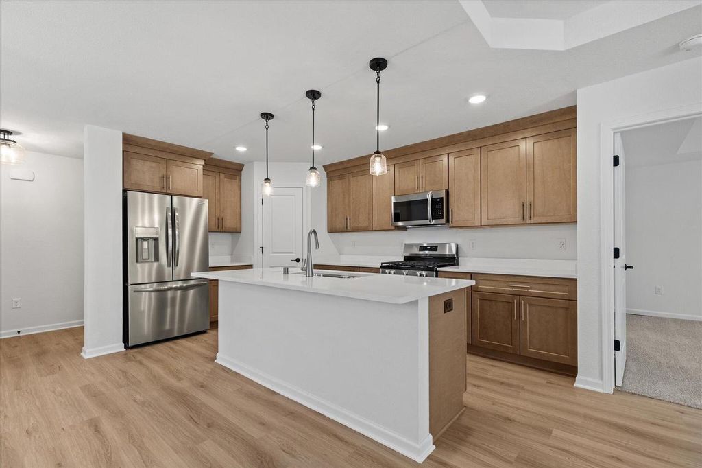 Photo of 516 Hunter Oaks BOULEVARD #0802, Watertown, WI 53094 (MLS # 1959486)