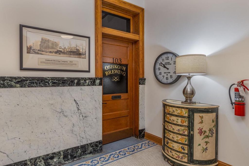 Photo of 105 Washington AVENUE #103, Oshkosh, WI 54901 (MLS # 50321588)