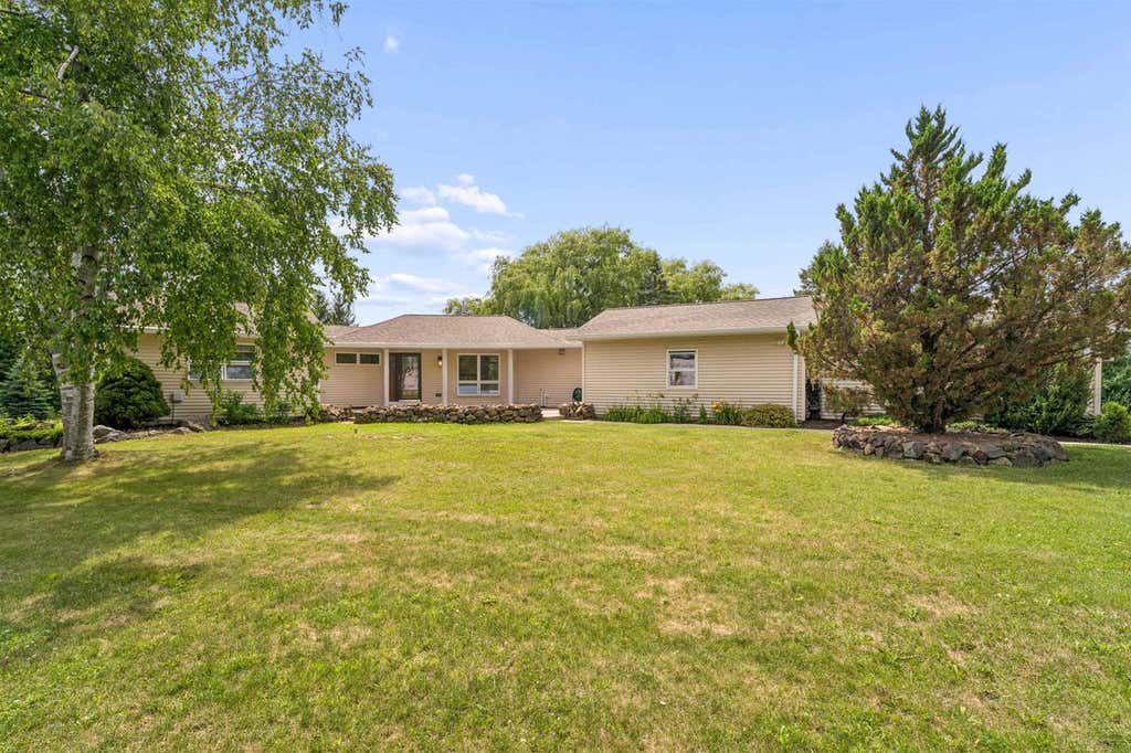 Photo of N1998 N River ROAD, Campbellsport, WI 53010 (MLS # 50329042)