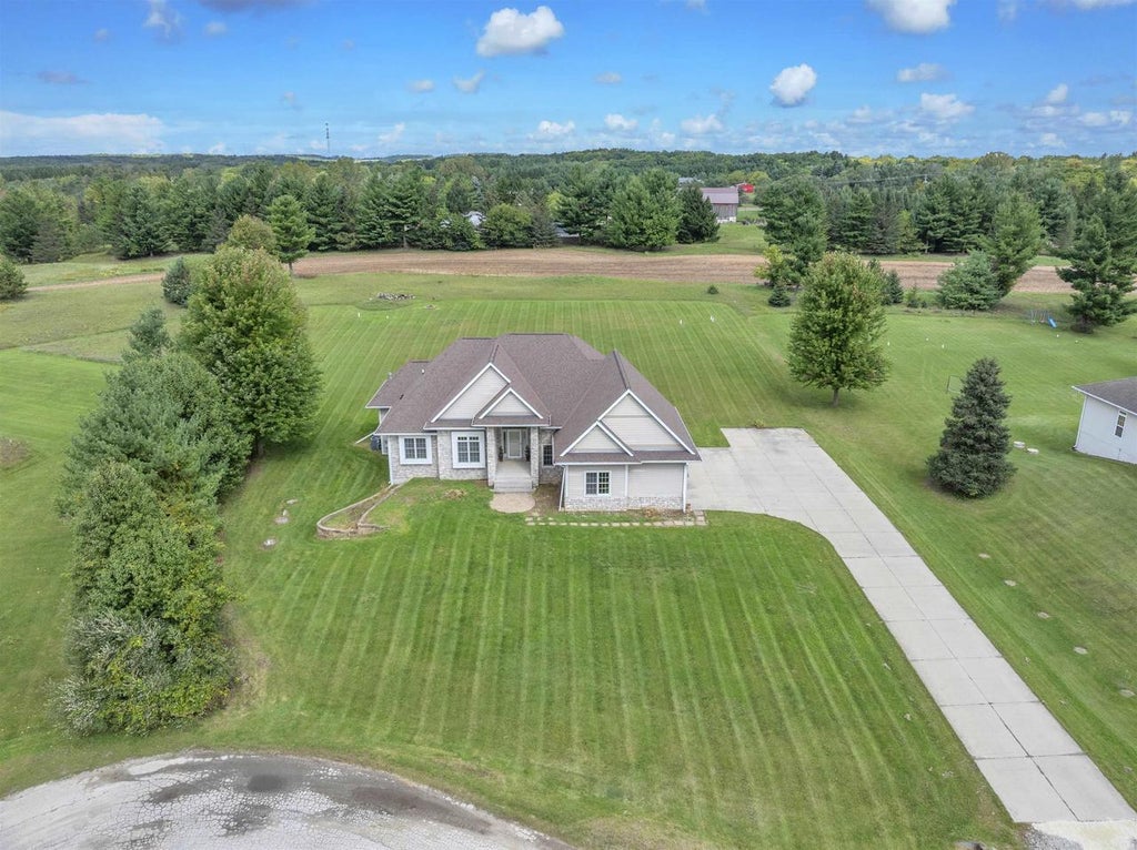 Photo of 7611 Fairway LANE, West Bend, WI 53090 (MLS # 50333141)