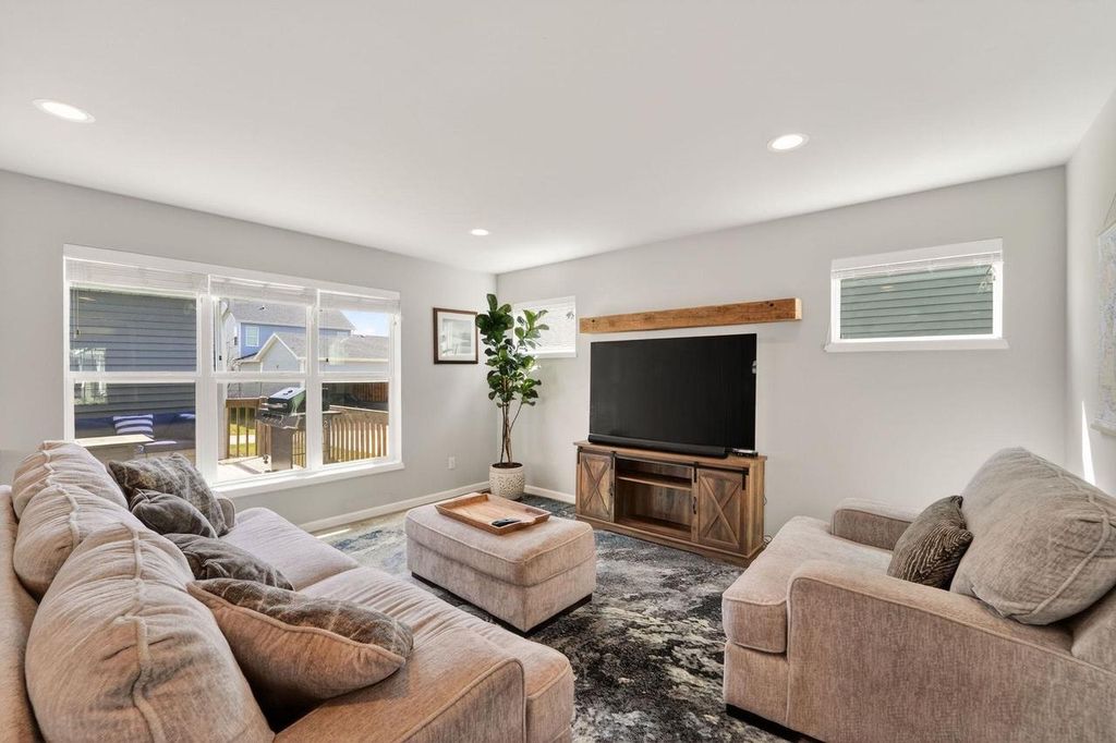 Photo of 623 Prospect ROAD, Waunakee, WI 53597 (MLS # 2020197)