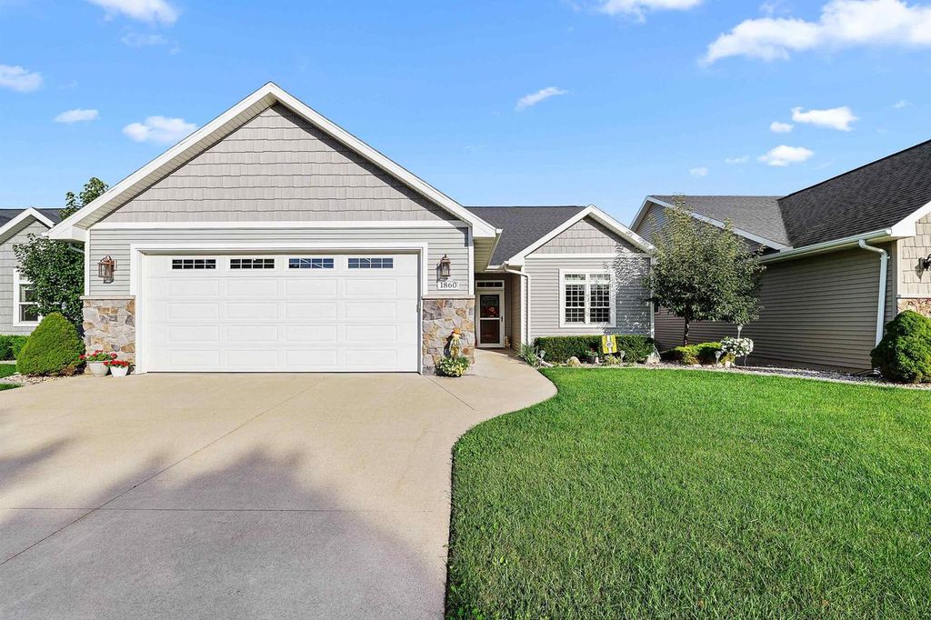 Photo of 1860 N Margaret STREET, Appleton, WI 54913 (MLS # 50316397)