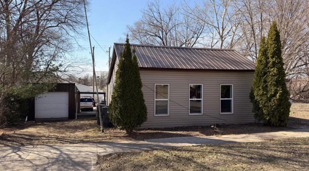 Photo of 147 S Pearl STREET, Berlin, WI 54923 (MLS # 50322079)