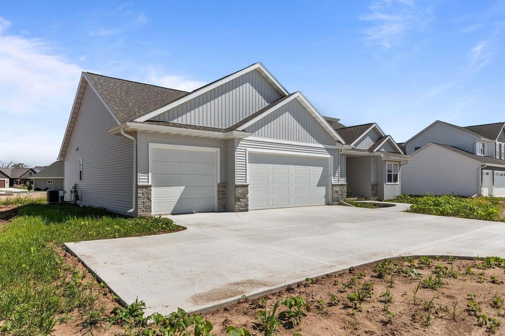 Photo of 2386 Scheuring ROAD, De Pere, WI 54115 (MLS # 50329086)