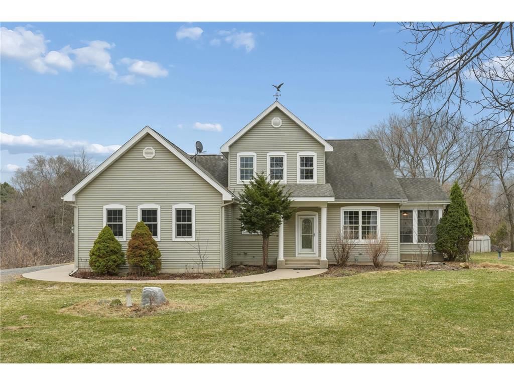 Photo of 287 Plainview DRIVE, River Falls, WI 54022 (MLS # 7017280)