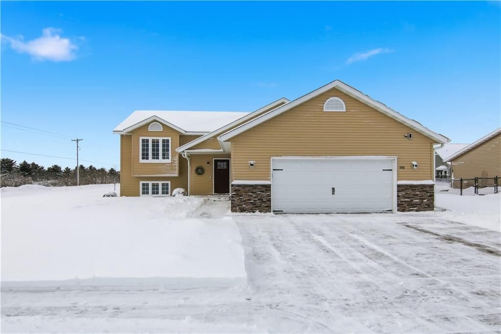 Photo of 908 Mooring Line DRIVE, Chippewa Falls, WI 54729 (MLS # 1598106)