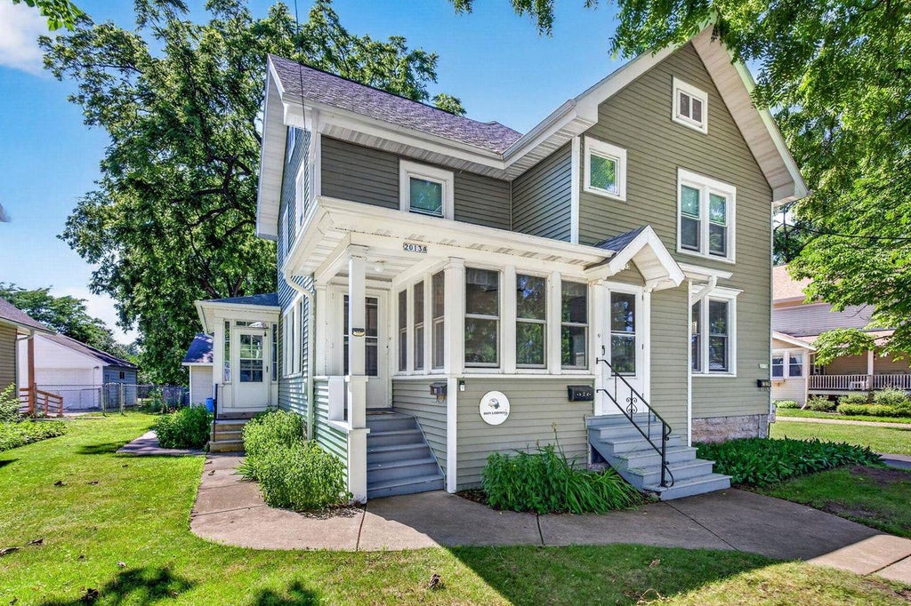 Photo of 2013 Doty STREET, Oshkosh, WI 54902 (MLS # 50329811)