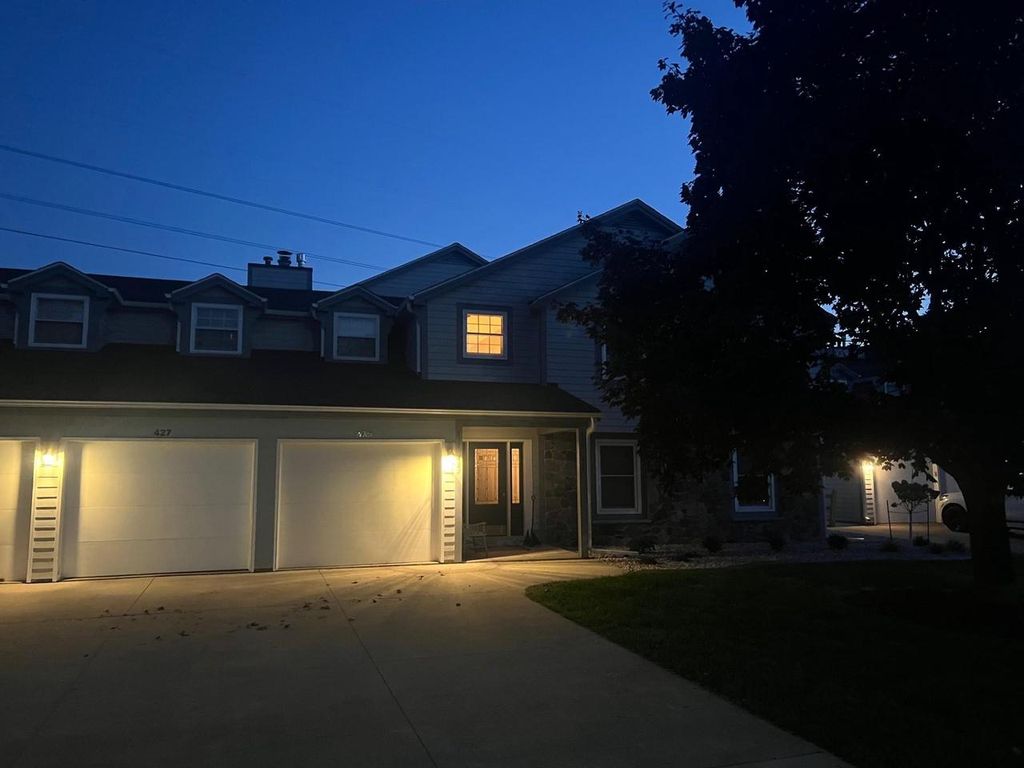 Photo of 427 Captains COURT #F, Winneconne, WI 54986 (MLS # 50317362)