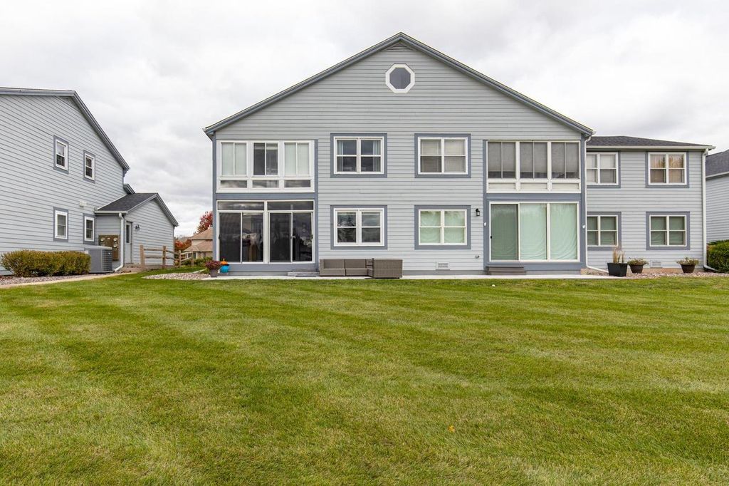 Photo of 427 Captains COURT #F, Winneconne, WI 54986 (MLS # 50317362)