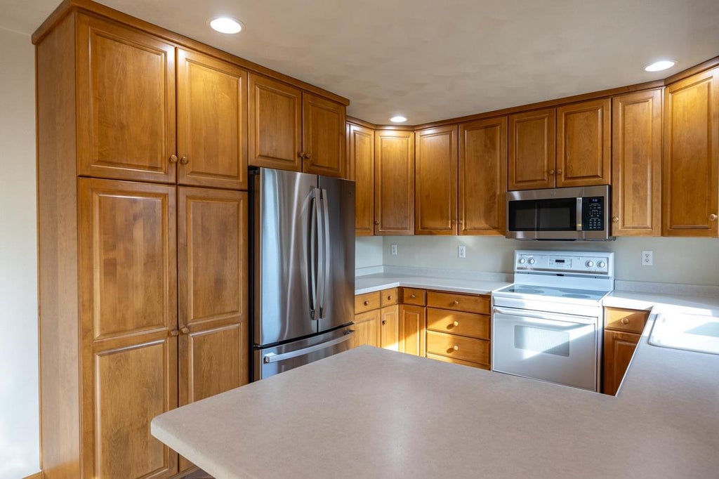 Photo of 1504 Meadowbreeze CIRCLE, Neenah, WI 54956 (MLS # 50331952)