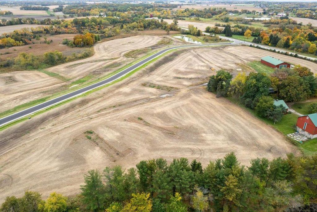 Photo of 610 Beere LANE, Burlington, WI 53105 (MLS # 1946230)