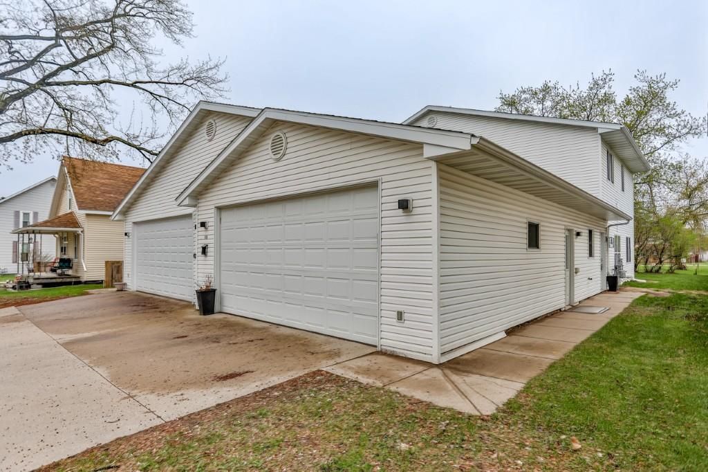 Photo of 119-121 River STREET, Wausau, WI 54401 (MLS # 22601641)