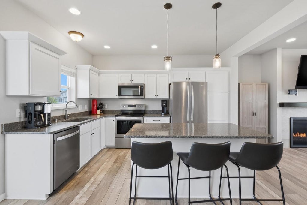 Photo of 2442 Leopold WAY, Sun Prairie, WI 53590 (MLS # 2030890)