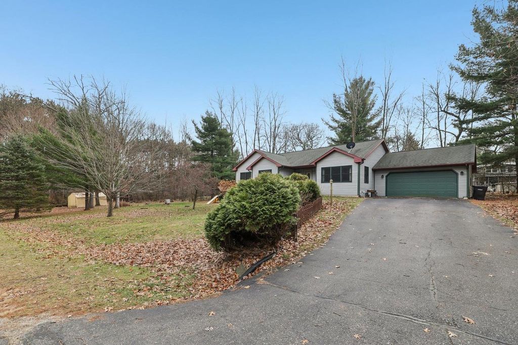 Photo of E10775 Delton ROAD, Baraboo, WI 53913 (MLS # 2013103)