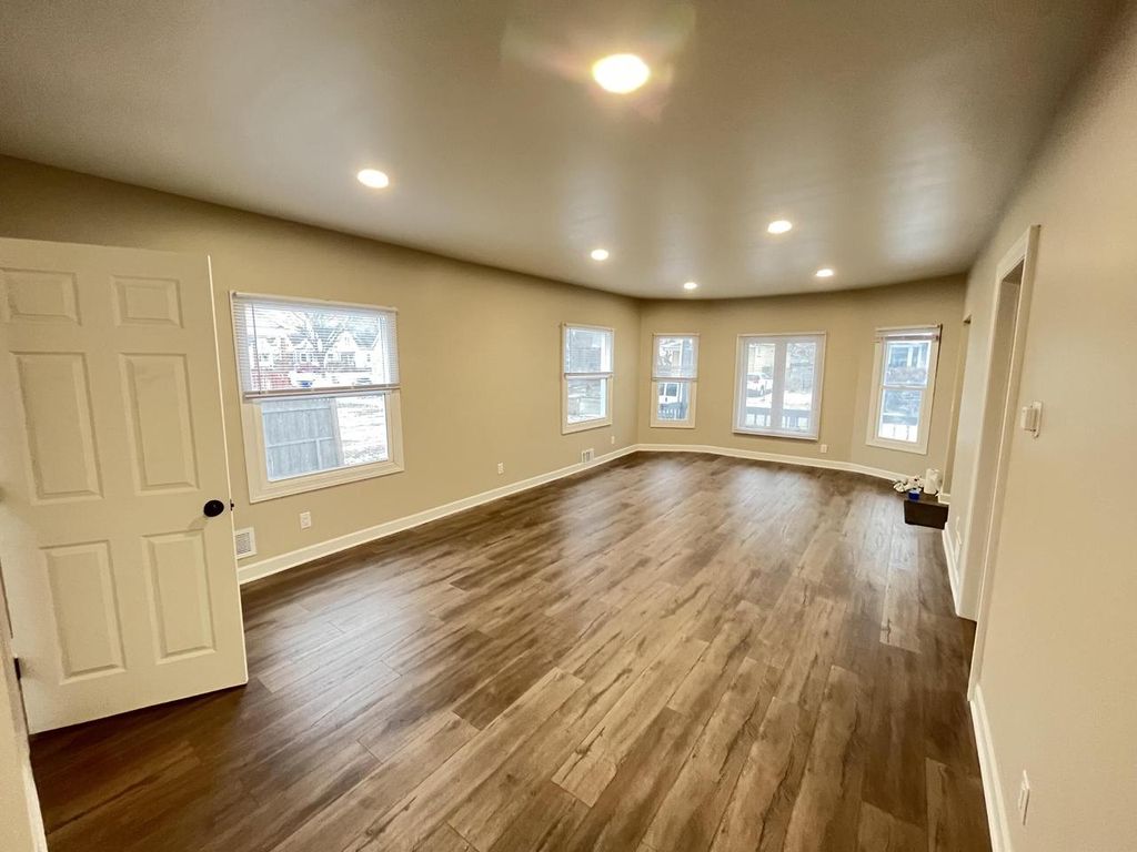 Photo of 6517 20th AVENUE, Kenosha, WI 53143 (MLS # 1946047)