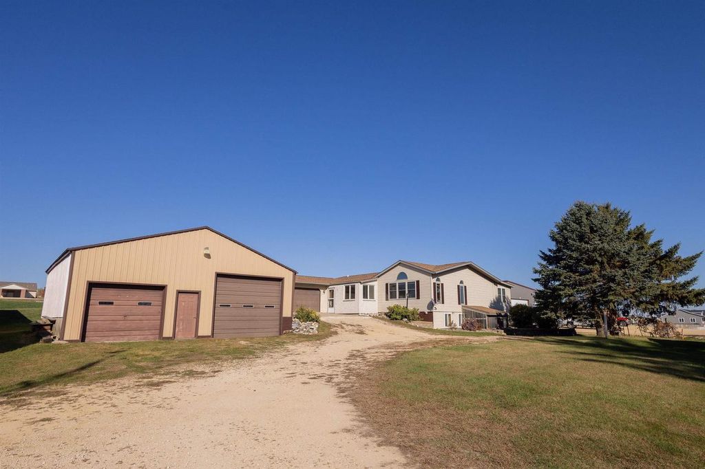 Photo of 543 W LIBERTY STREET, Belmont, WI 53510 (MLS # 2017653)