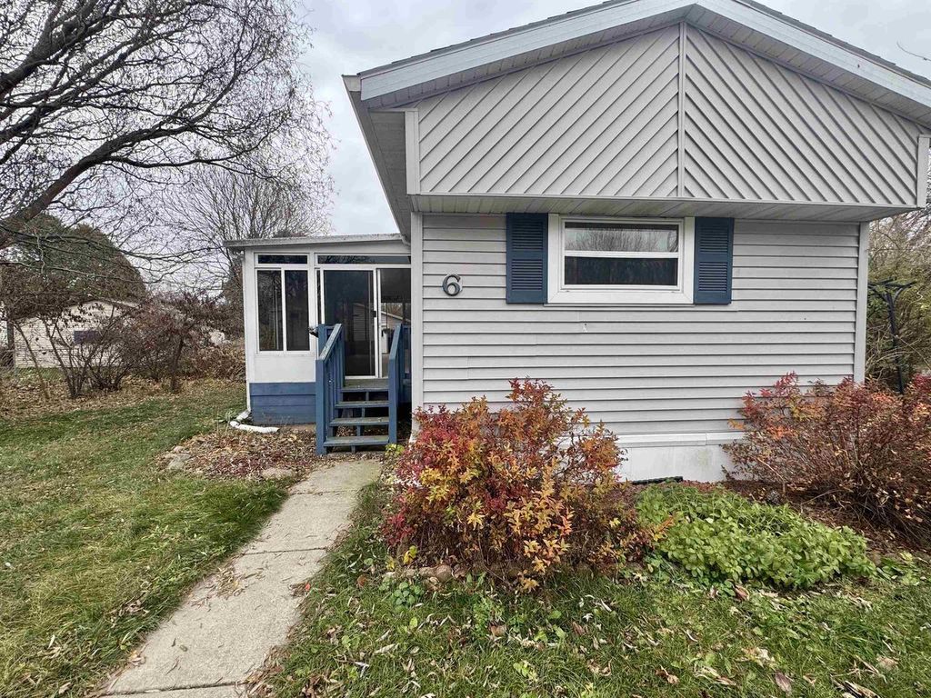 Photo of 6 Lapidary LANE, Janesville, WI 53548 (MLS # 2013093)