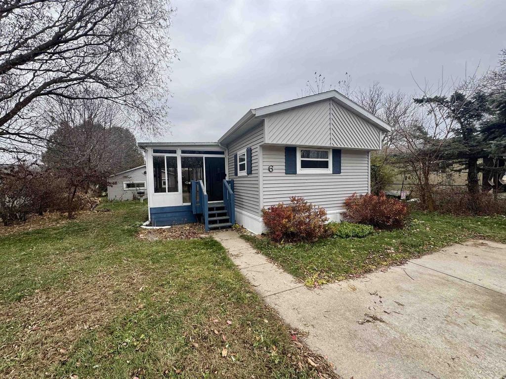 Photo of 6 Lapidary LANE, Janesville, WI 53548 (MLS # 2013093)