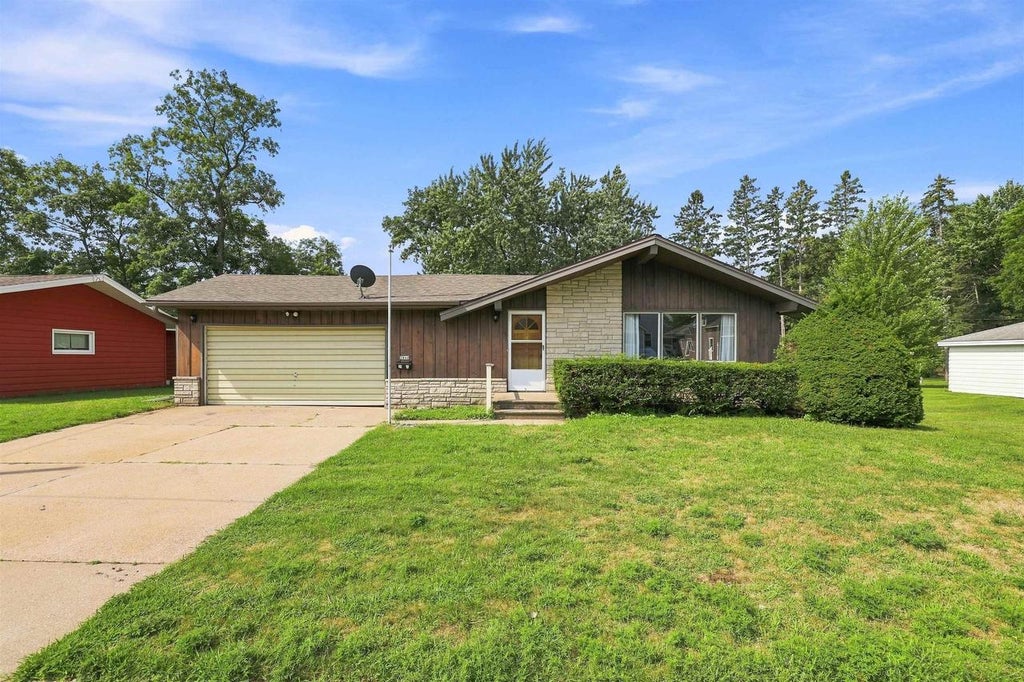 Photo of 2840 Water STREET, Stevens Point, WI 54481 (MLS # 22604392)