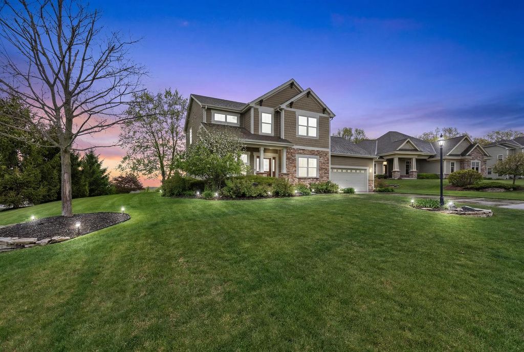 Photo of 3967 Oakmont TRAIL, Waukesha, WI 53188 (MLS # 1962626)