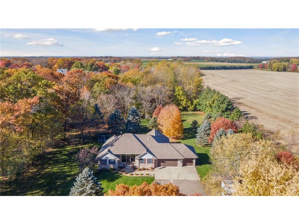 Photo of 582 Country Oaks LANE, River Falls, WI 54022 (MLS # 7030238)