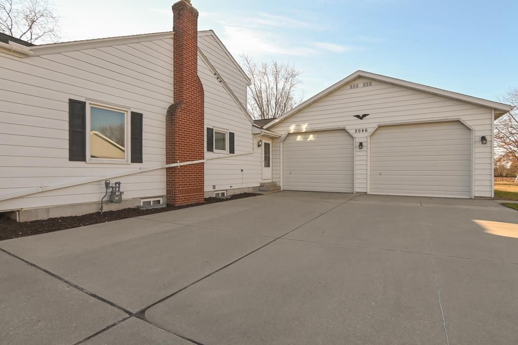 Photo of 2046 Wayside PLACE, Green Bay, WI 54311 (MLS # 50323357)