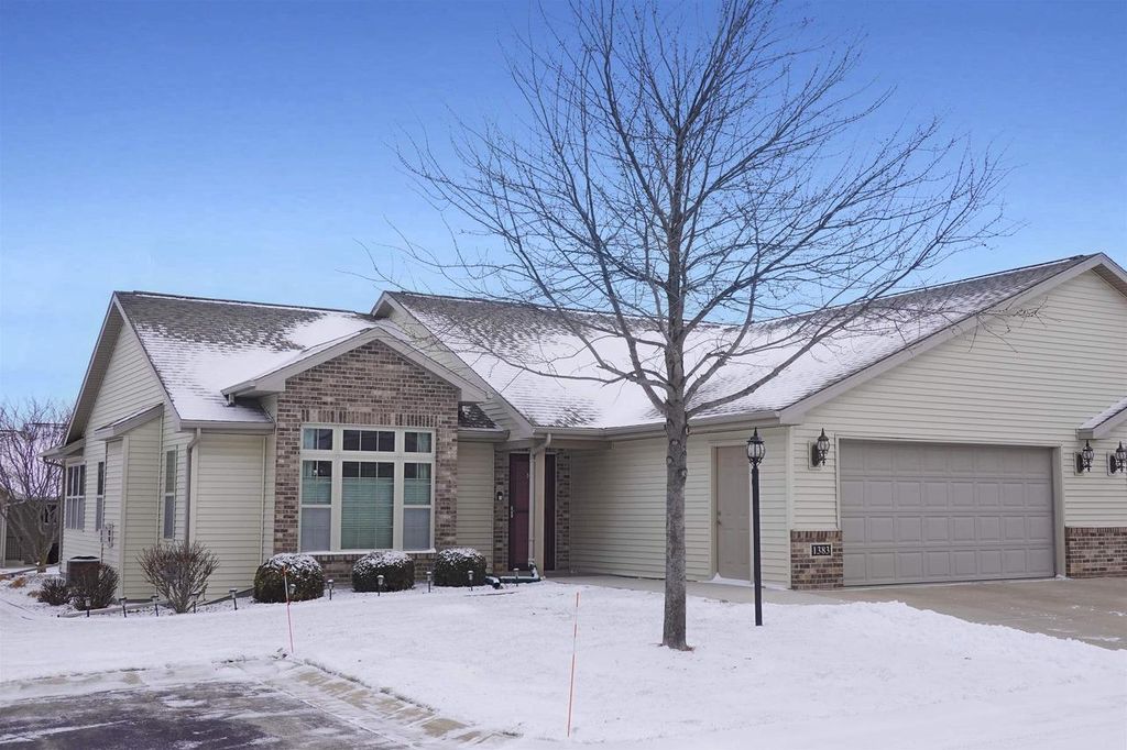 Photo of 1383 Moonlight LANE, Fond Du Lac, WI 54937 (MLS # 50321620)