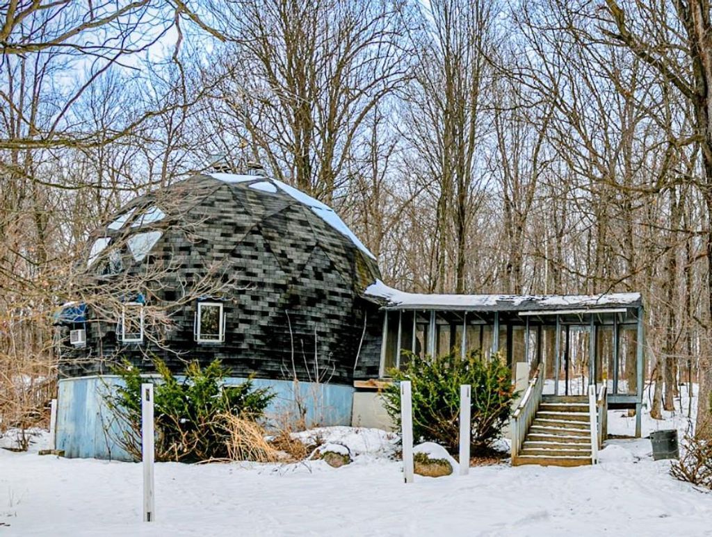 Photo of N4535 Oakland DRIVE, Waupaca, WI 54981 (MLS # 50320818)