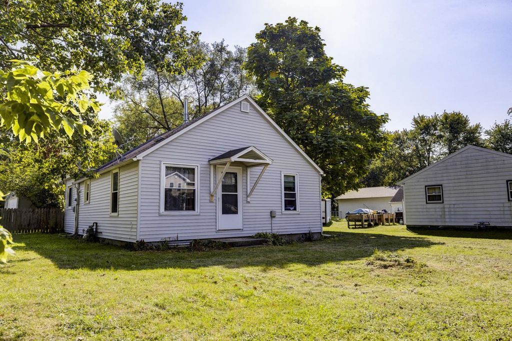 Photo of 2801 Rimrock ROAD, Fitchburg, WI 53713 (MLS # 2009643)