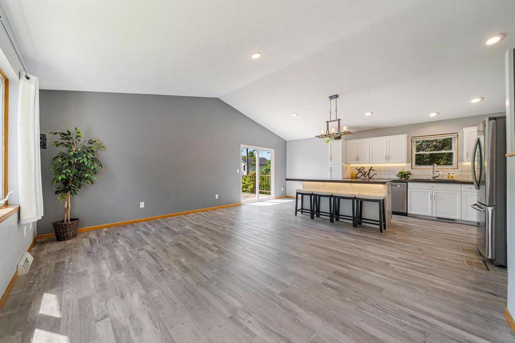 Photo of 3393 Harbor Bay ROAD, Oshkosh, WI 54901 (MLS # 50326182)