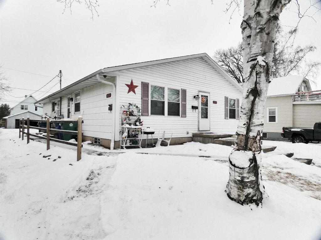 Photo of 933 Shea AVENUE, Green Bay, WI 54303 (MLS # 50320768)