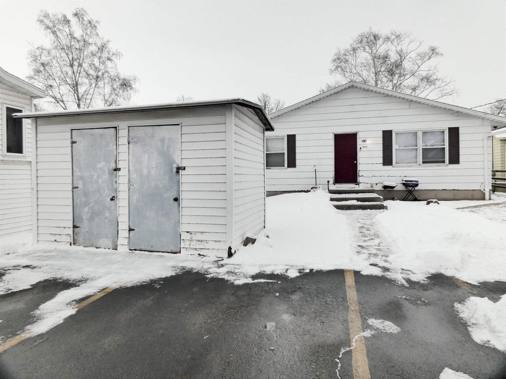 Photo of 933 Shea AVENUE, Green Bay, WI 54303 (MLS # 50320768)
