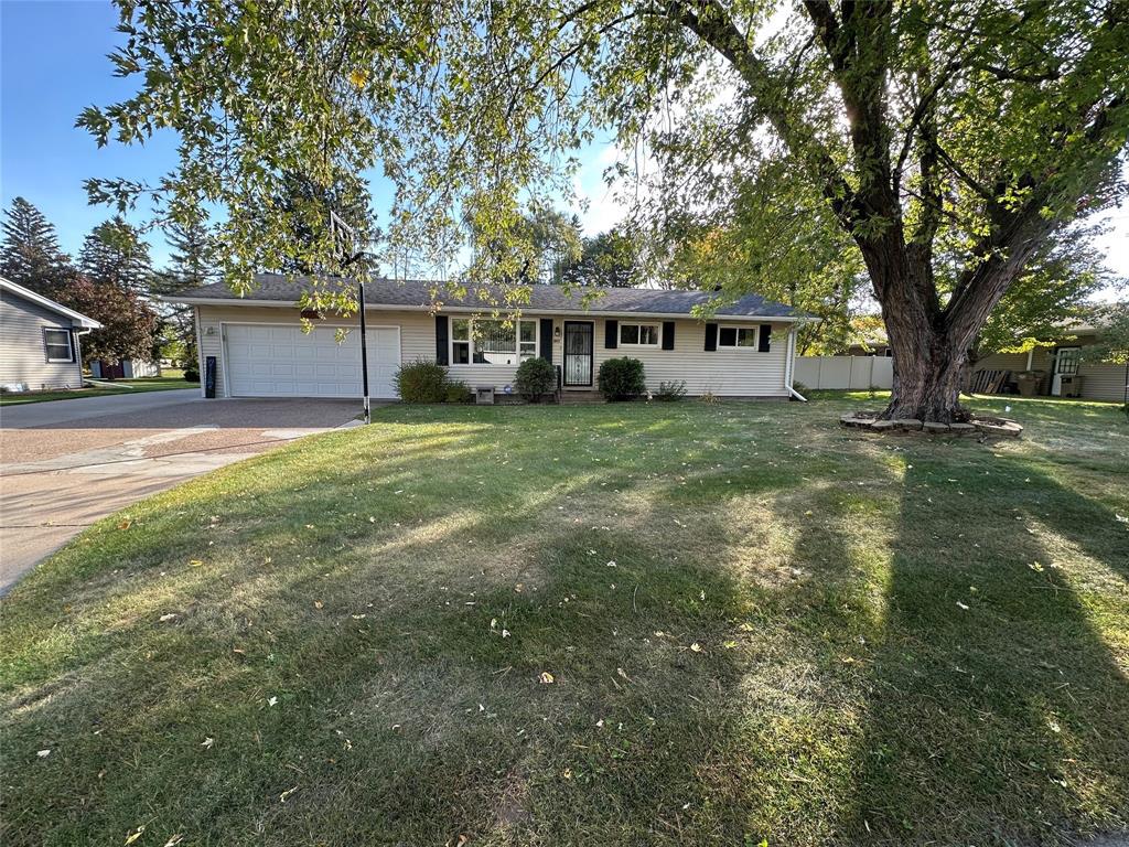 Photo of 843 Veronica STREET, Chippewa Falls, WI 54729 (MLS # 1605605)