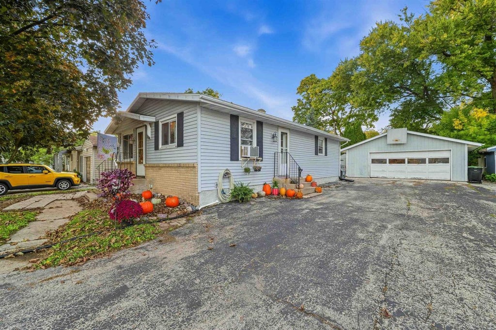 Photo of 730 S Center STREET, Beaver Dam, WI 53916 (MLS # 2034424)